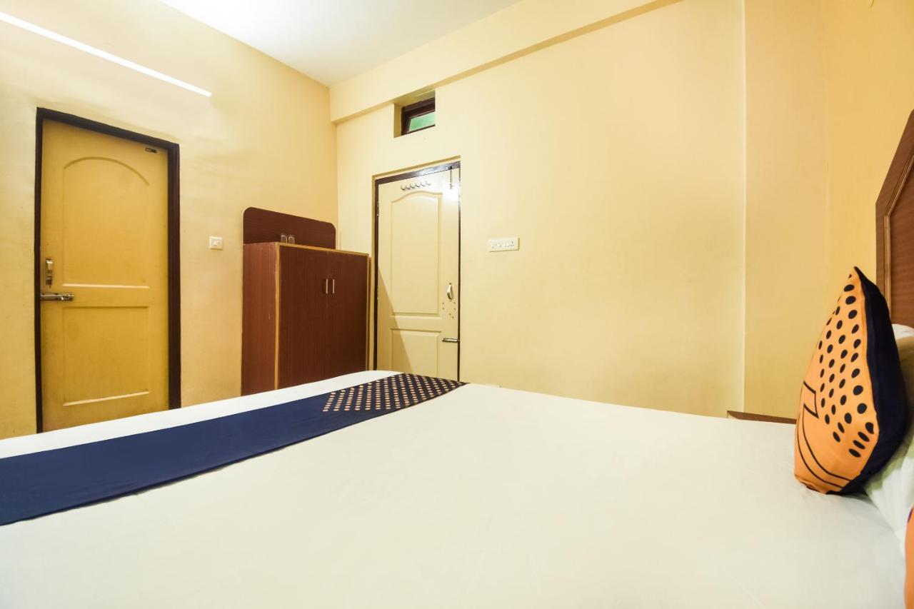 פורי Spot On 74793 Hotel Sai Sudha מראה חיצוני תמונה