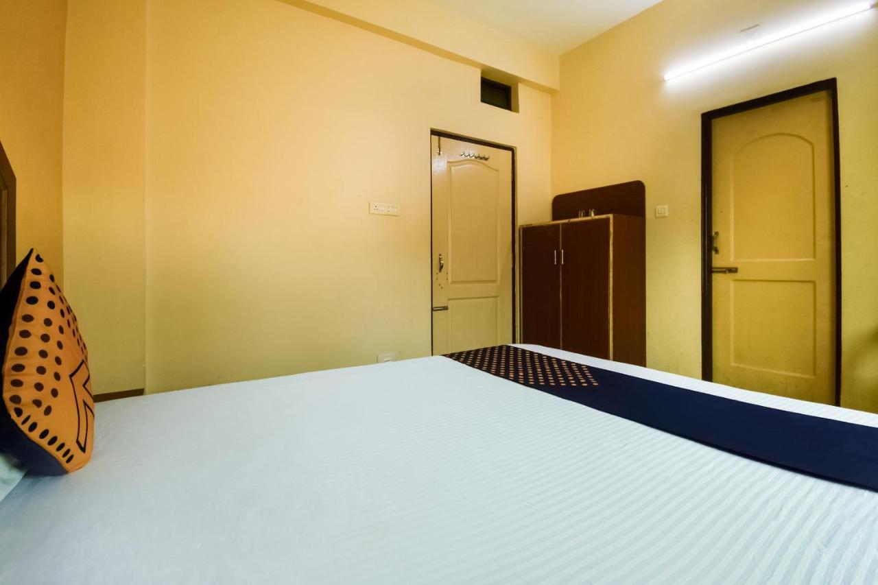 פורי Spot On 74793 Hotel Sai Sudha מראה חיצוני תמונה